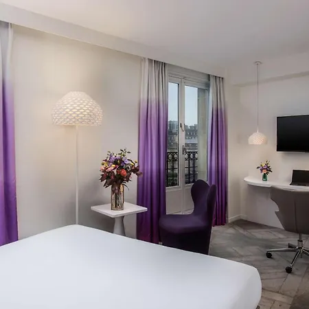 Hotel Gare De L'est, An Ihg 4*