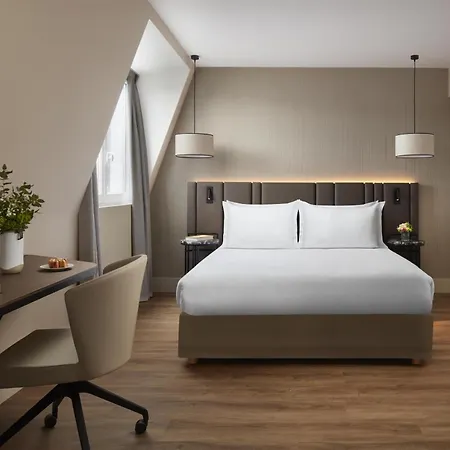 Nh Gare De L'est Hotel