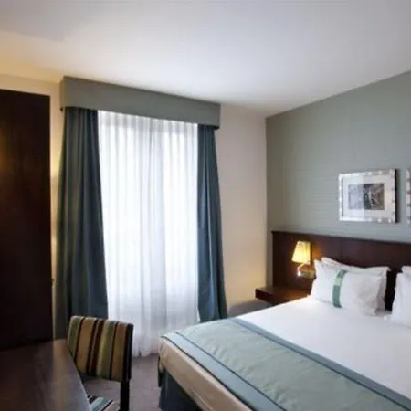 Gare De L'est, An Ihg 4*