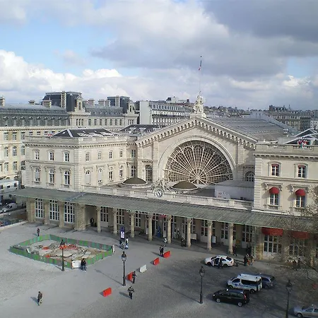 Nh Gare De L'est Hotell 4*