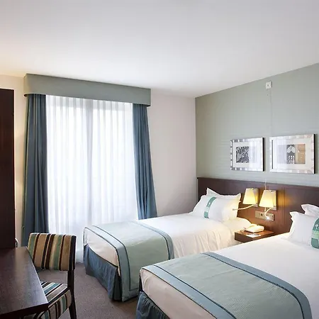Gare De L'est, An Ihg 4*